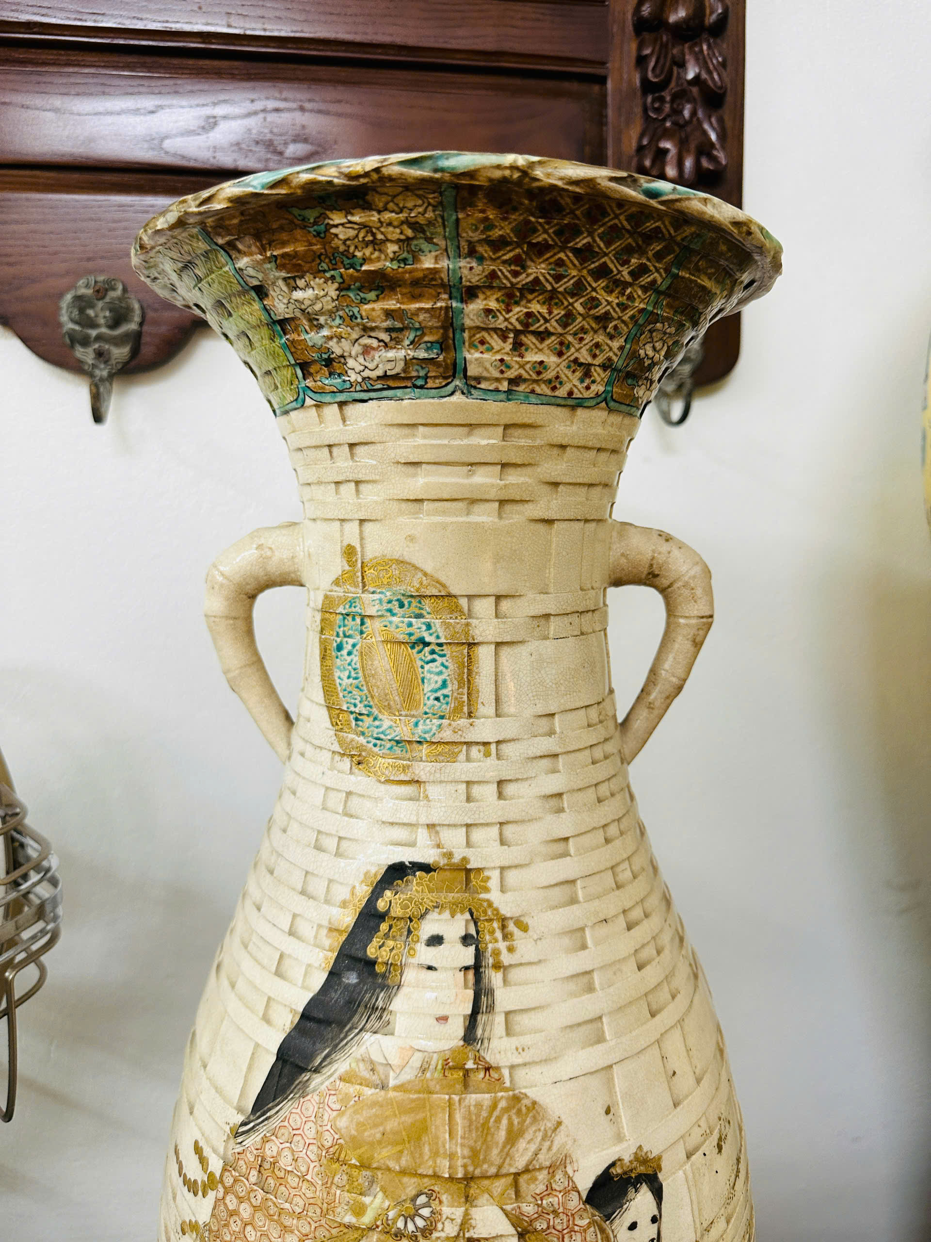 [PH0189] BÌNH GỐM NHẬT SATSUMA – TÁC PHẨM MANG HƠI THỞ CỔ ĐIỂN PHƯƠNG ĐÔNG