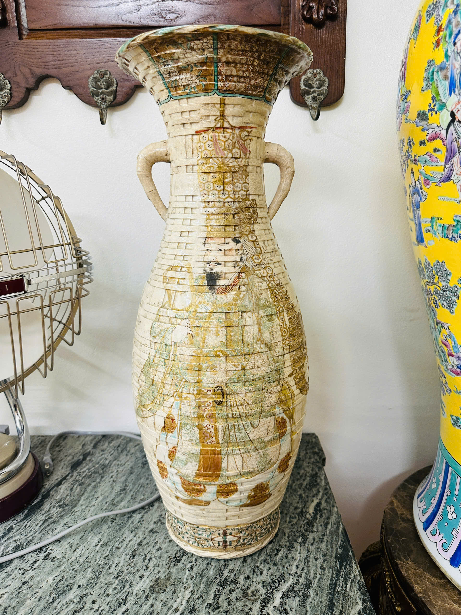 [PH0189] BÌNH GỐM NHẬT SATSUMA – TÁC PHẨM MANG HƠI THỞ CỔ ĐIỂN PHƯƠNG ĐÔNG