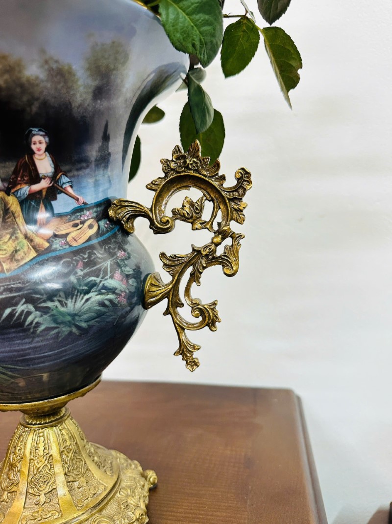 BÌNH SỨ CỔ ĐIỂN – SỰ LÃNG MẠN PHONG CÁCH CHÂU ÂU&nbsp;[PH0094]