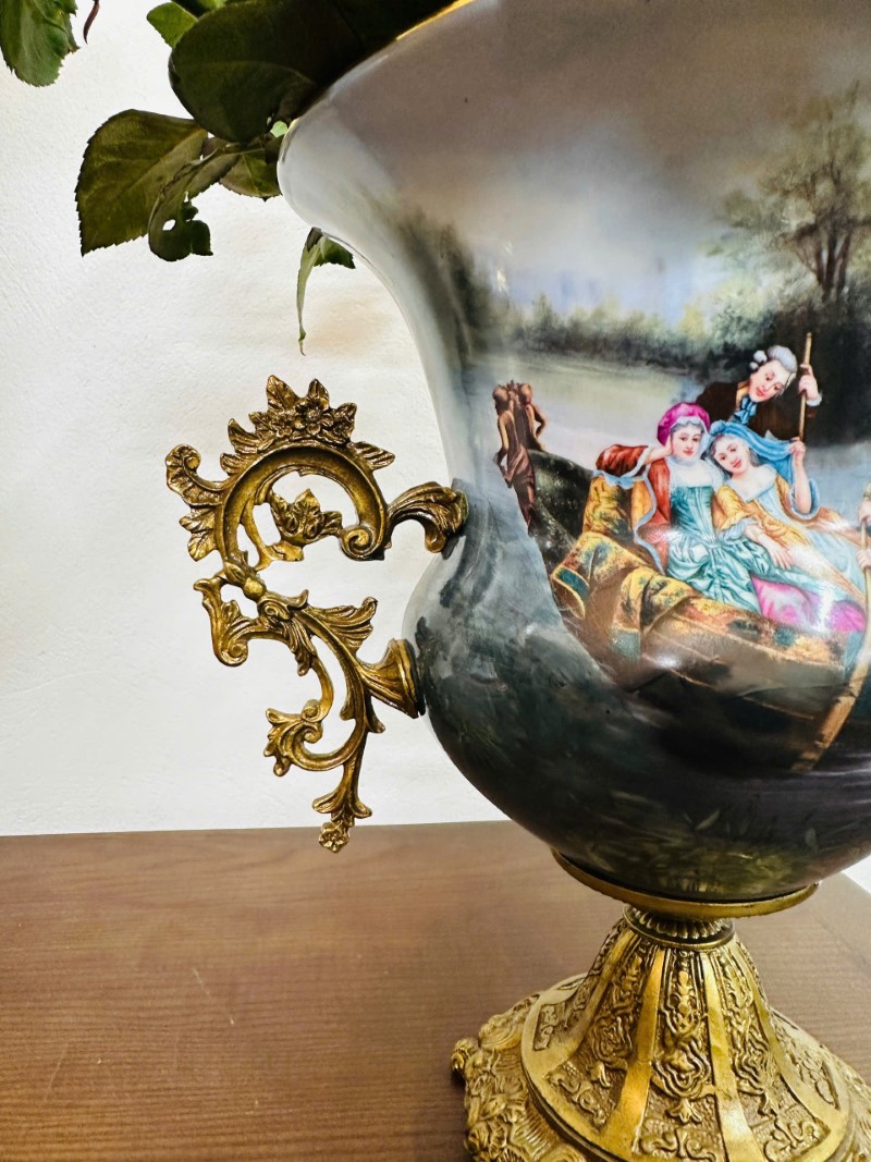 BÌNH SỨ CỔ ĐIỂN – SỰ LÃNG MẠN PHONG CÁCH CHÂU ÂU&nbsp;[PH0094]