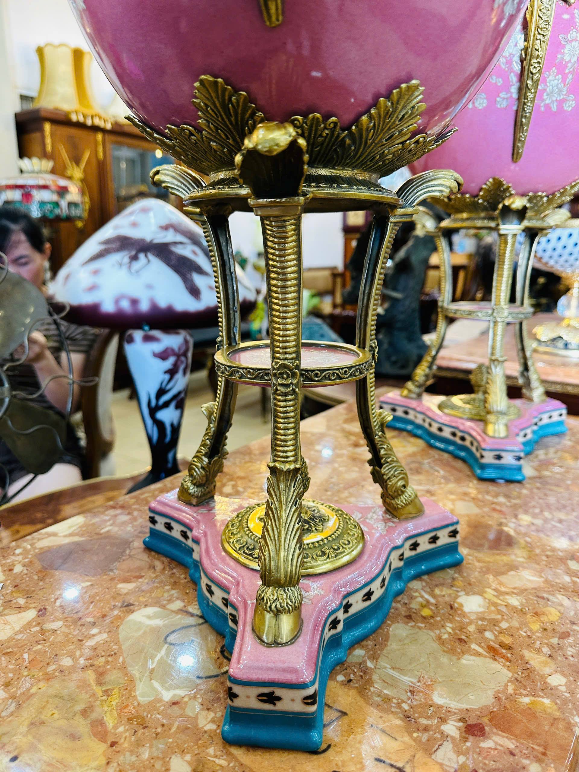 Đôi bình cúp Châu Âu