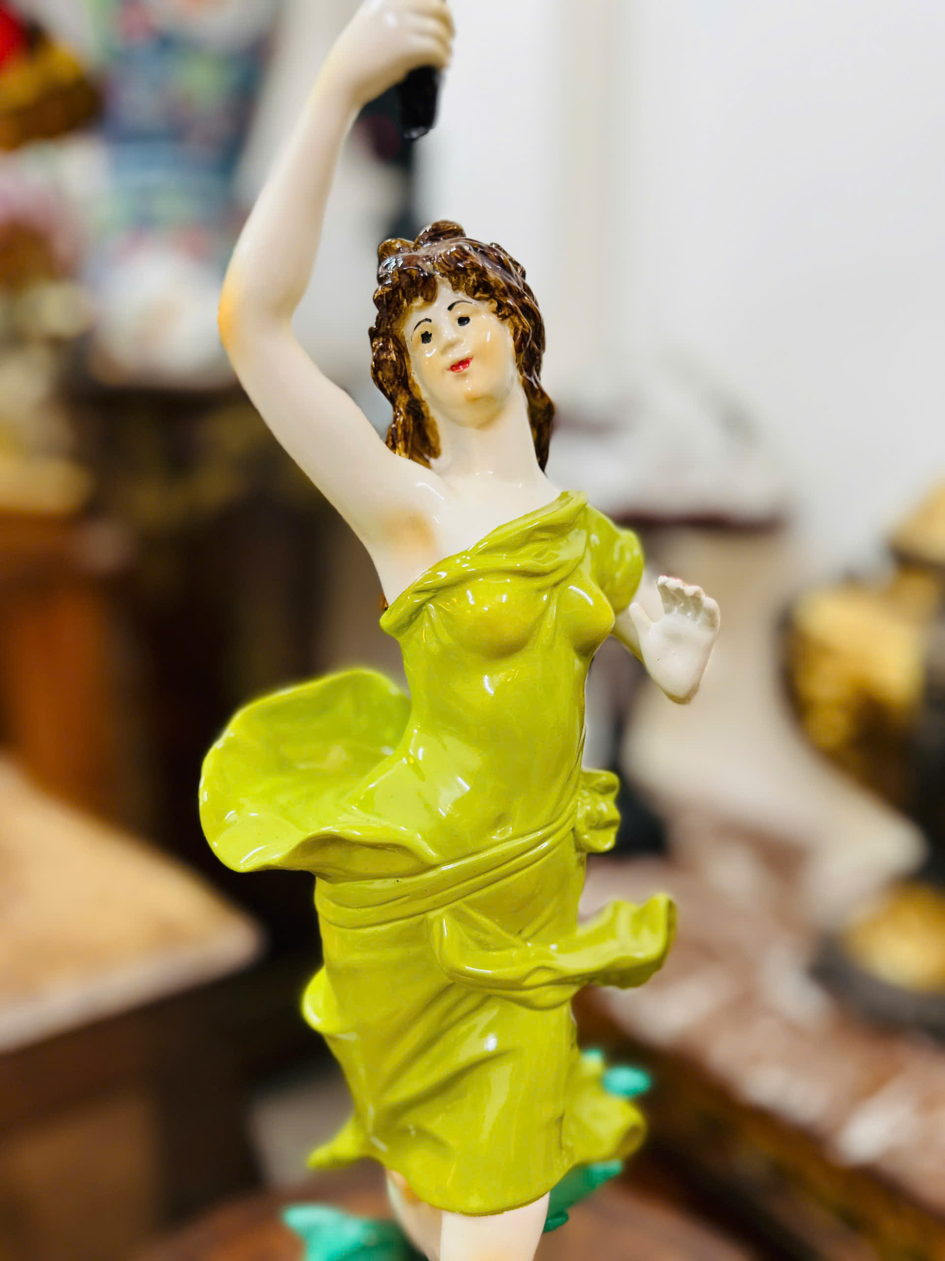 ĐÈN NGHỆ THUẬT THIẾU NỮ XANH – VẺ ĐẸP TINH KHÔI VÀ THANH LỊCH&nbsp;[PH0040]