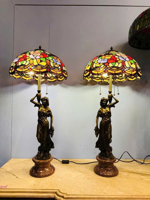ĐÔI ĐÈN TIFFANY TƯỢNG ĐỒNG CÔ GÁI