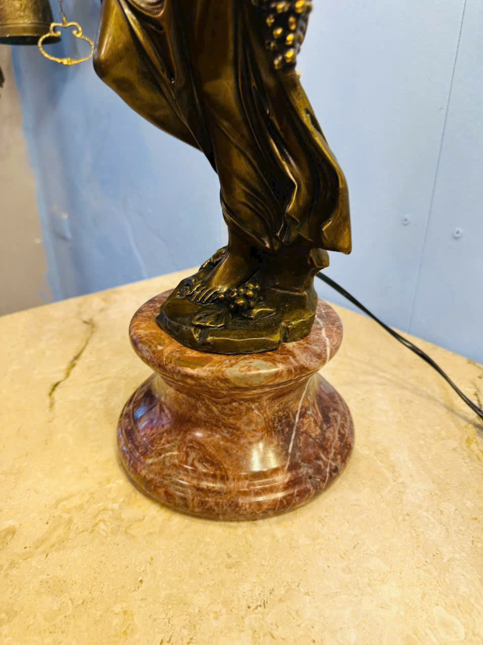 ĐÔI ĐÈN TIFFANY TƯỢNG ĐỒNG CÔ GÁI