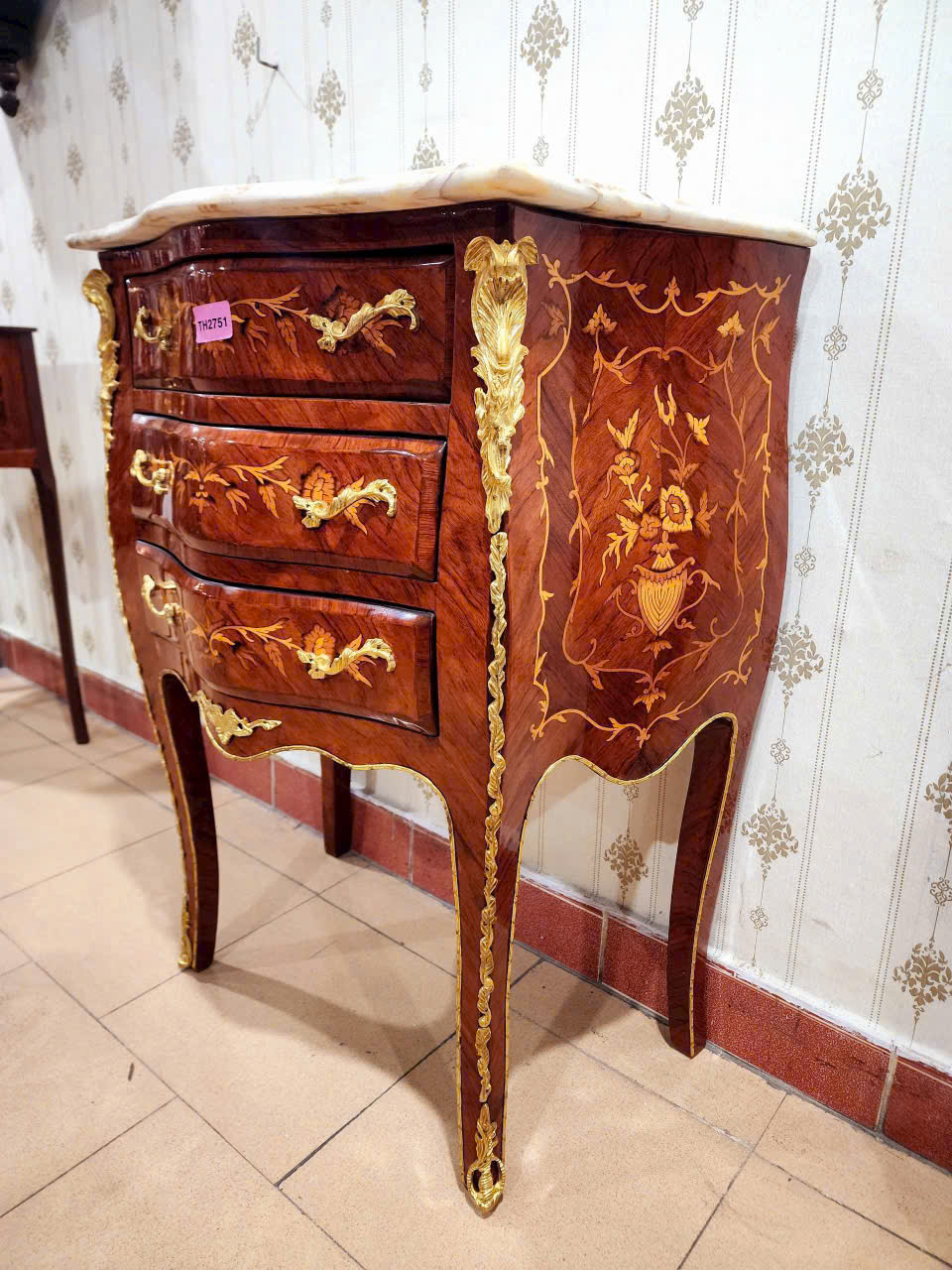 [TH2751] ĐÔN BÀY ĐỒ LOUIS XV