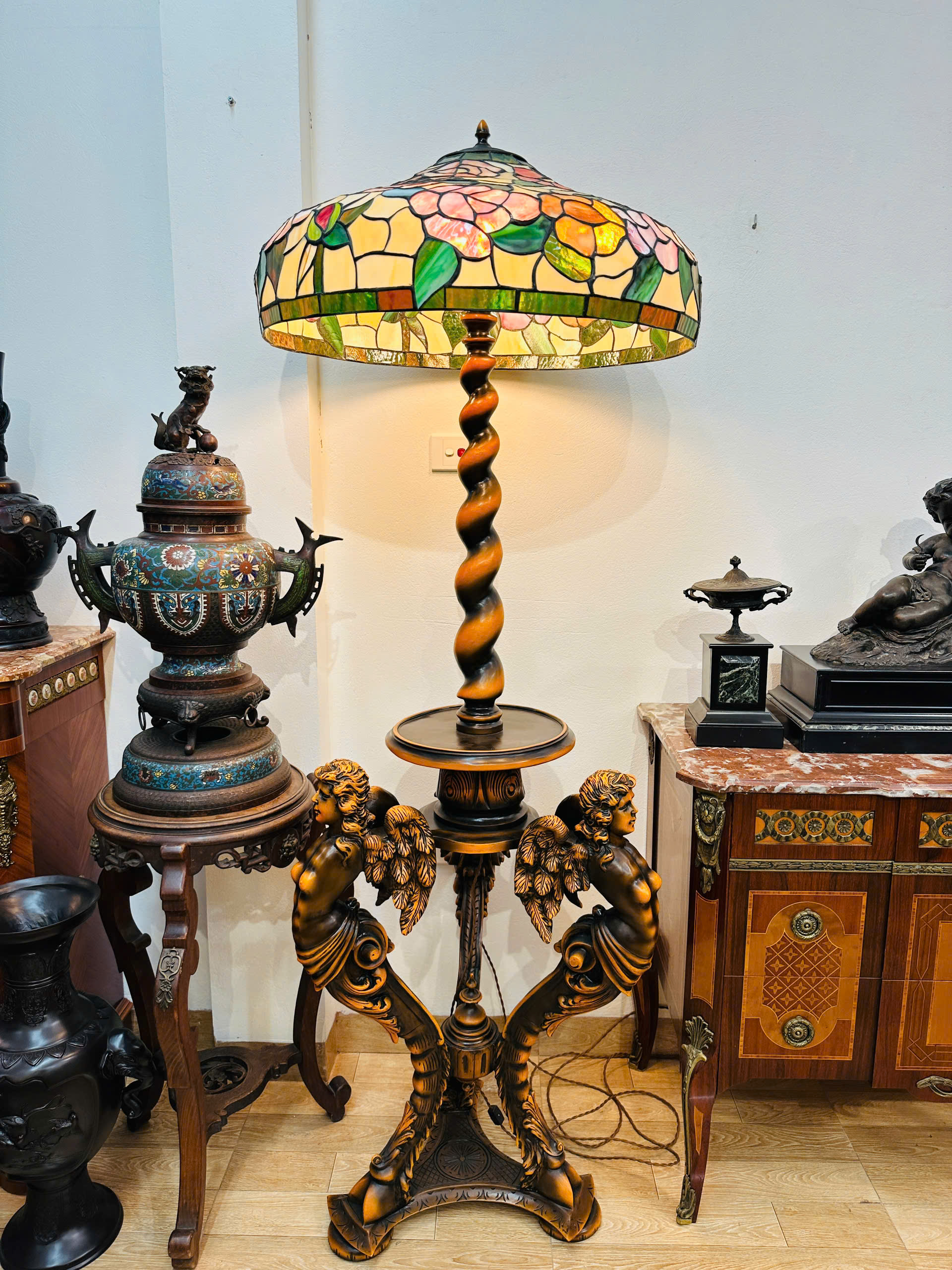 [PH0128] Đèn Tiffany 3 tượng cô gái