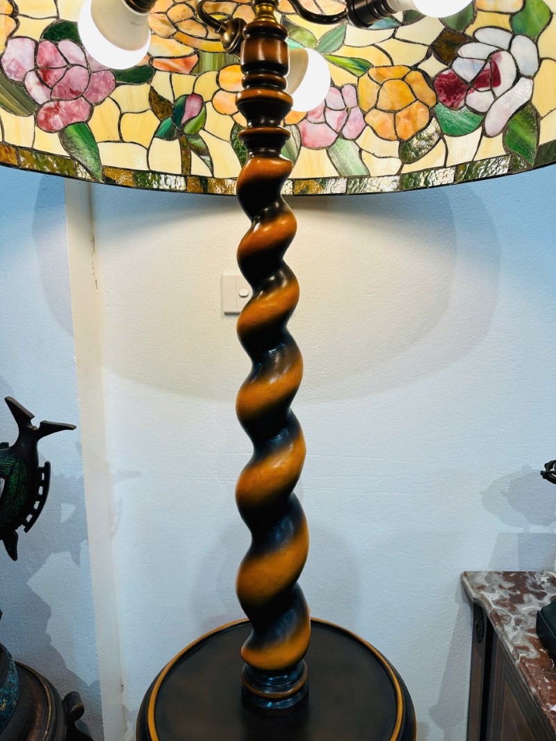 Đèn Tiffany 3 tượng cô gái&nbsp;[PH0128]