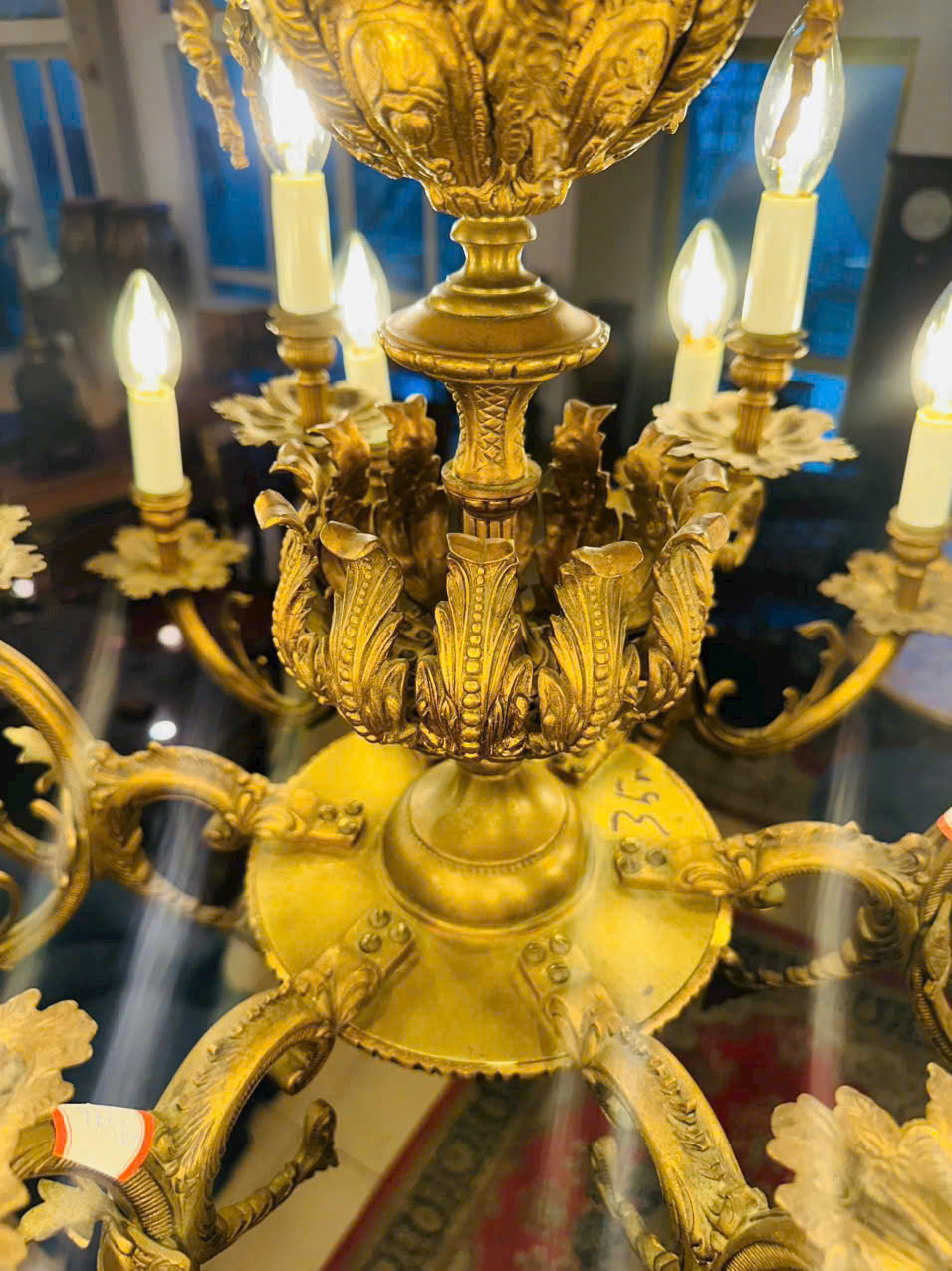 ĐÈN TRÙM ĐỒNG TÂY BAN NHA CỔ