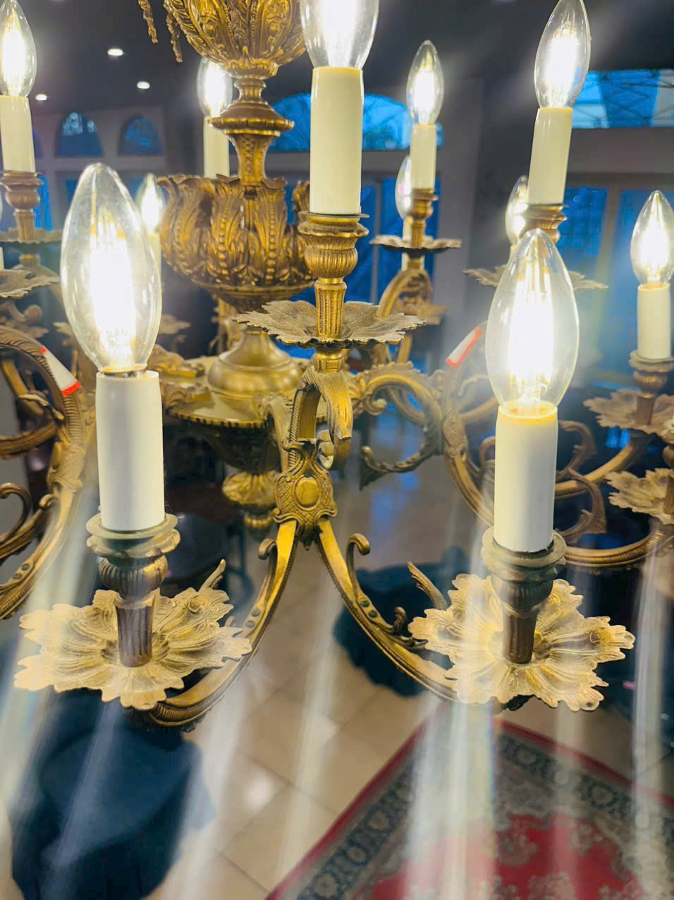 ĐÈN TRÙM ĐỒNG TÂY BAN NHA CỔ