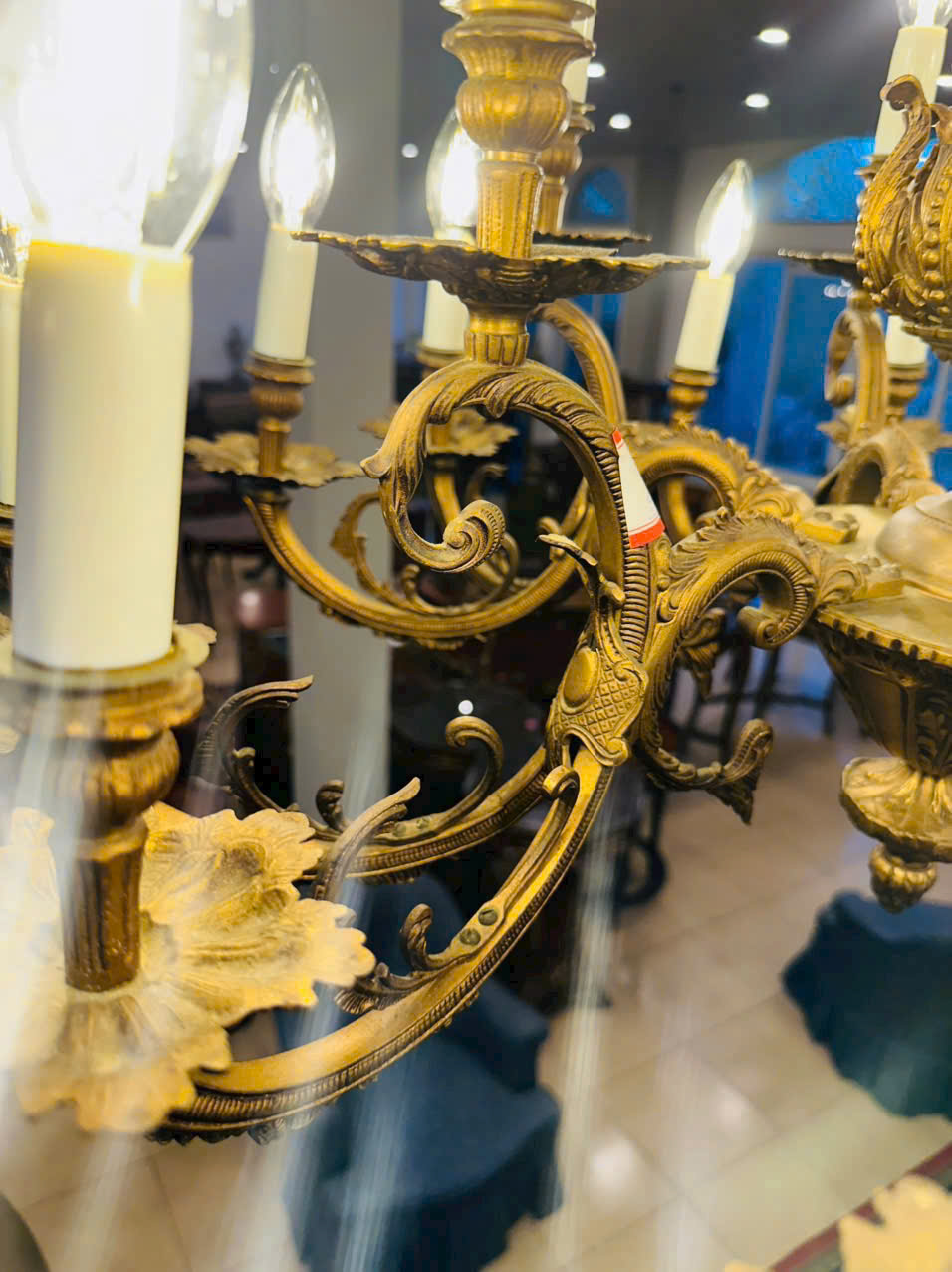 ĐÈN TRÙM ĐỒNG TÂY BAN NHA CỔ