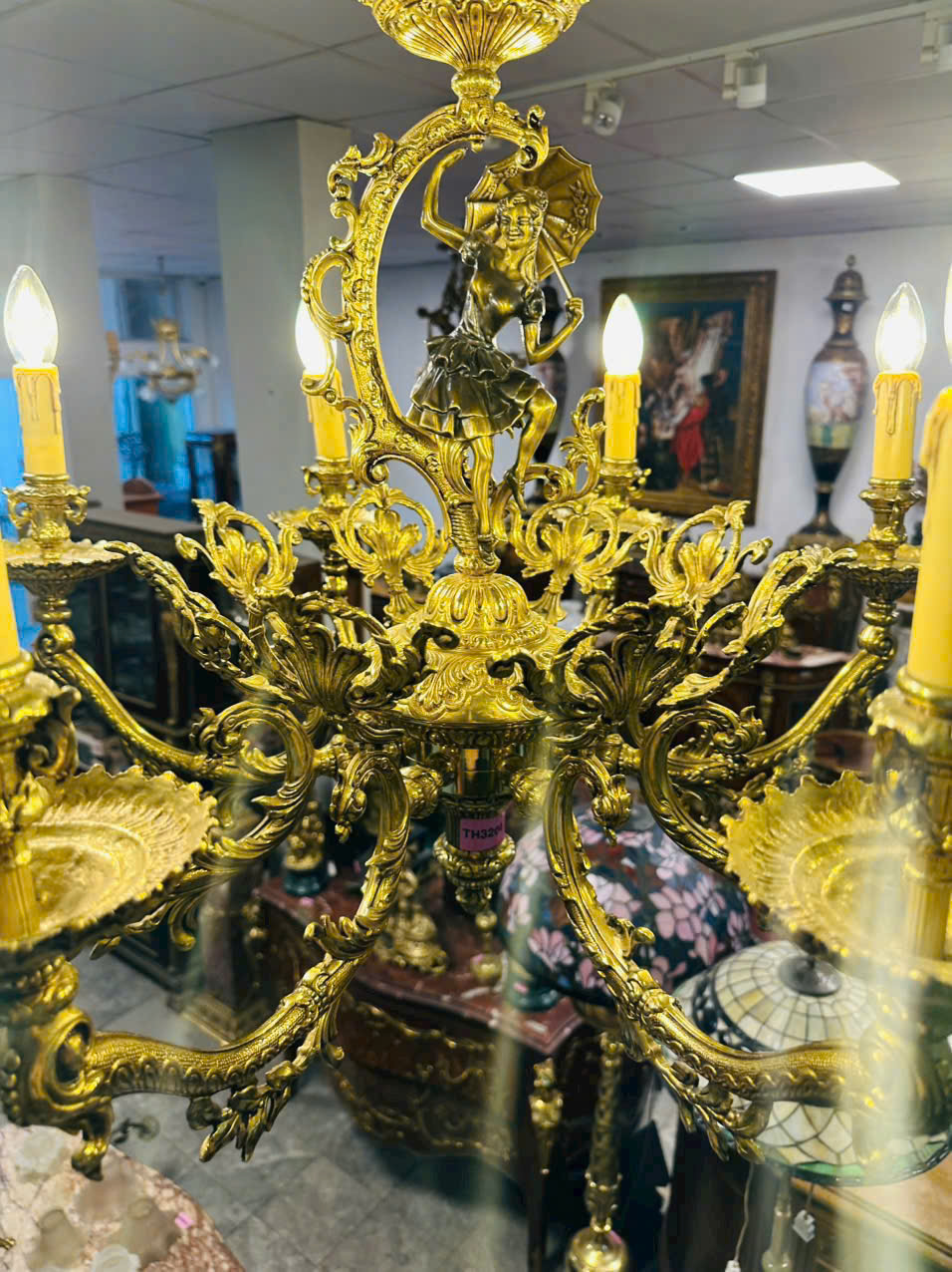 ĐÈN TRÙM TƯỢNG ITALY