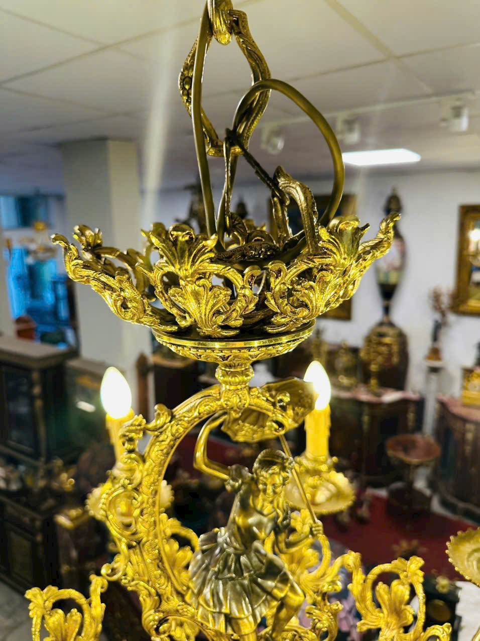 ĐÈN TRÙM TƯỢNG ITALY