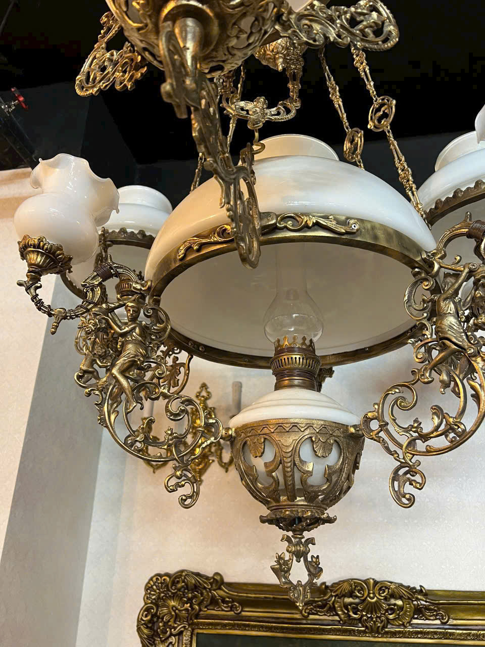 ĐÈN CHÙM CỔ CHÂU ÂU – PHIÊN BẢN 3 NGỌN CỰC HIẾM