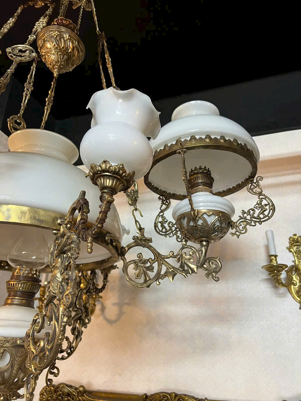 ĐÈN CHÙM CỔ CHÂU ÂU – PHIÊN BẢN 3 NGỌN CỰC HIẾM