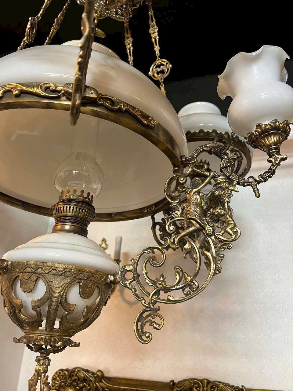 ĐÈN CHÙM CỔ CHÂU ÂU – PHIÊN BẢN 3 NGỌN CỰC HIẾM