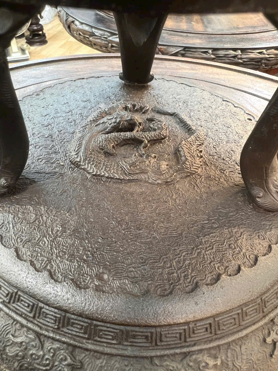 Đỉnh Xông Trầm - Tác Phẩm Phong Thủy Đỉnh Cao Nghệ Thuật