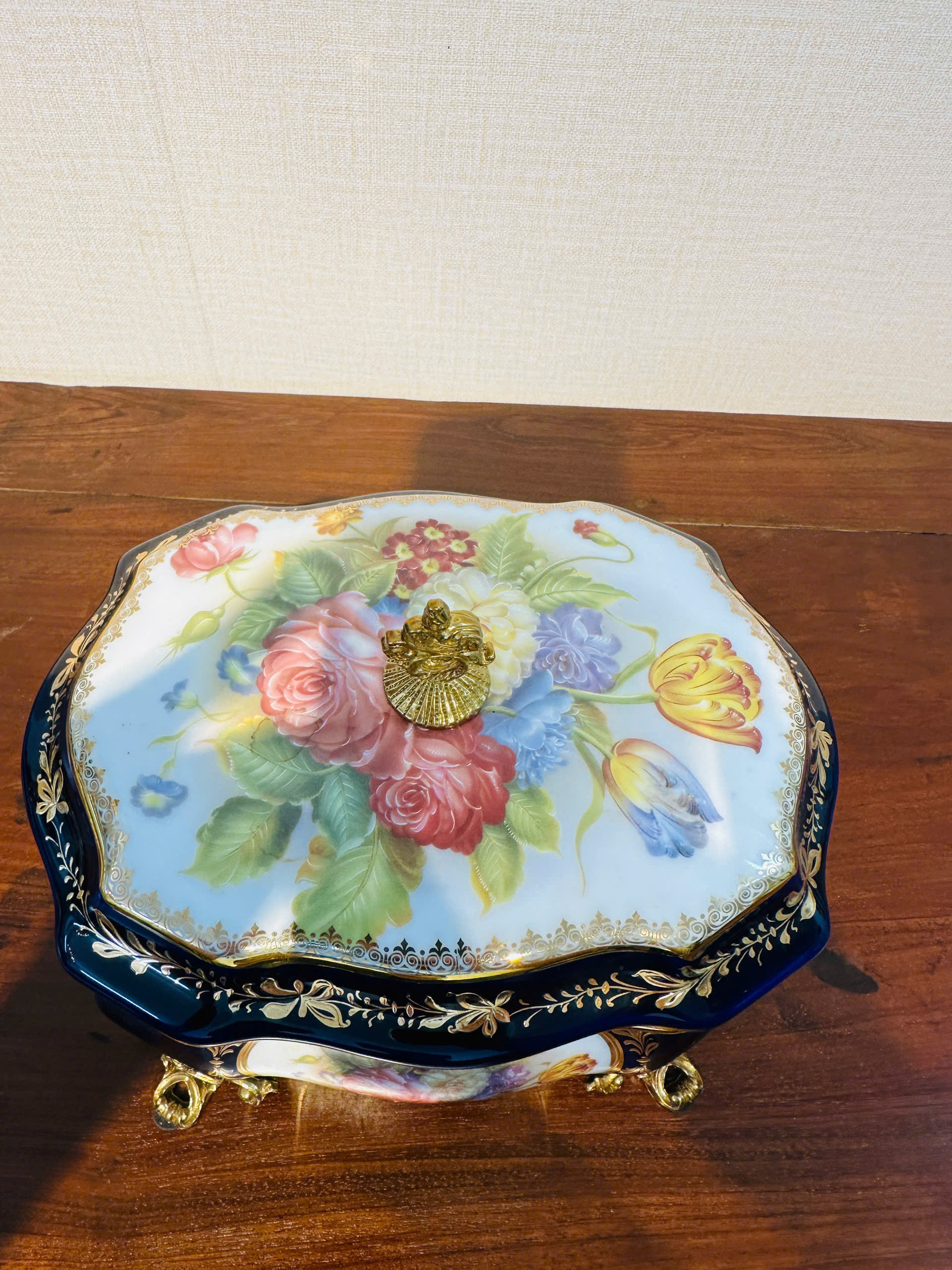 [PH0199] ÂU MỨT SỨ VẼ HOA – VIỀN ĐỒNG TÂN CỔ ĐIỂN