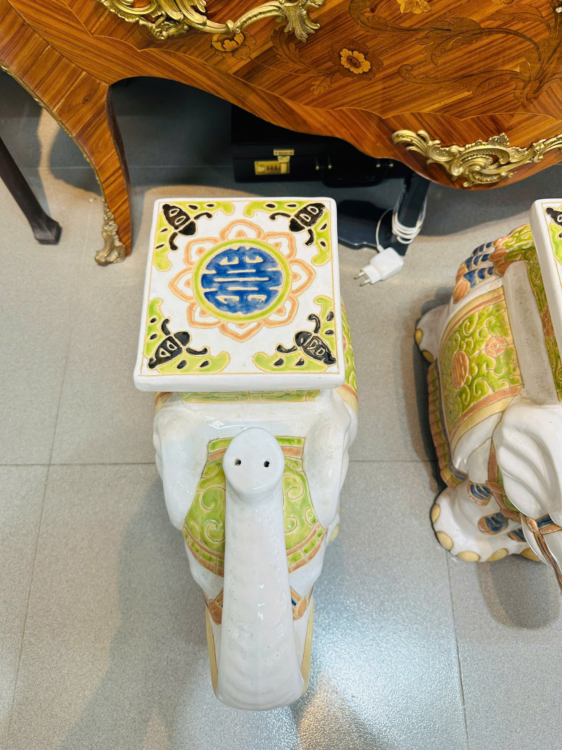 [PH0116] CẶP VOI SỨ CỔ PHONG THỦY – VỪA TRANG TRÍ, VỪA MAY MẮN