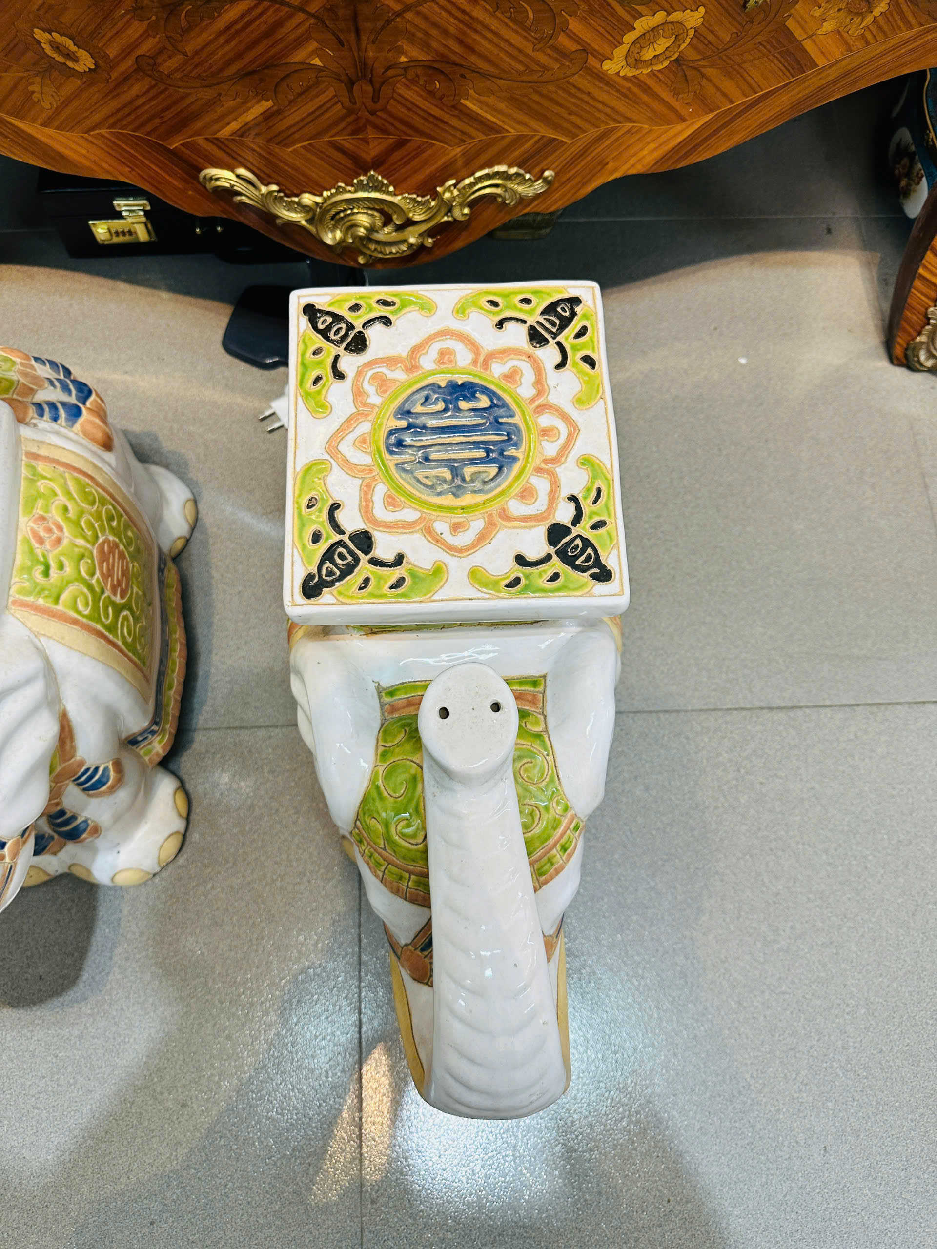 [PH0116] CẶP VOI SỨ CỔ PHONG THỦY – VỪA TRANG TRÍ, VỪA MAY MẮN