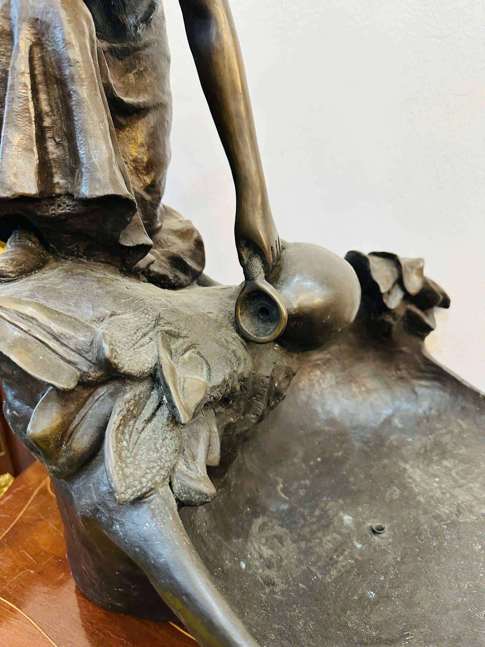 Tượng Nữ Đồng - Nghệ thuật cổ điển