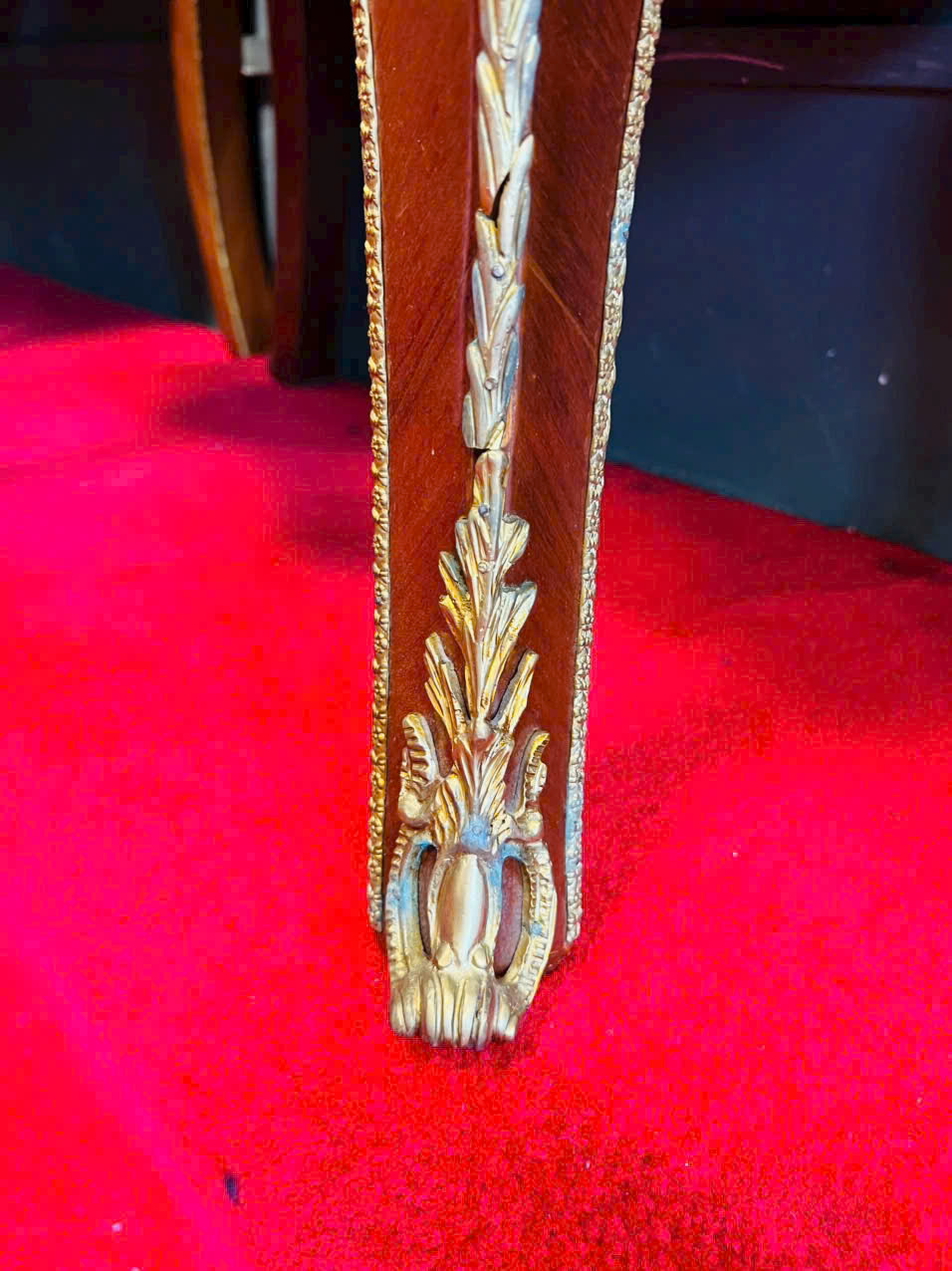 &nbsp;ĐÔN PHÁP LOUIS XV KHẢM VENEER&nbsp;[TH1624]