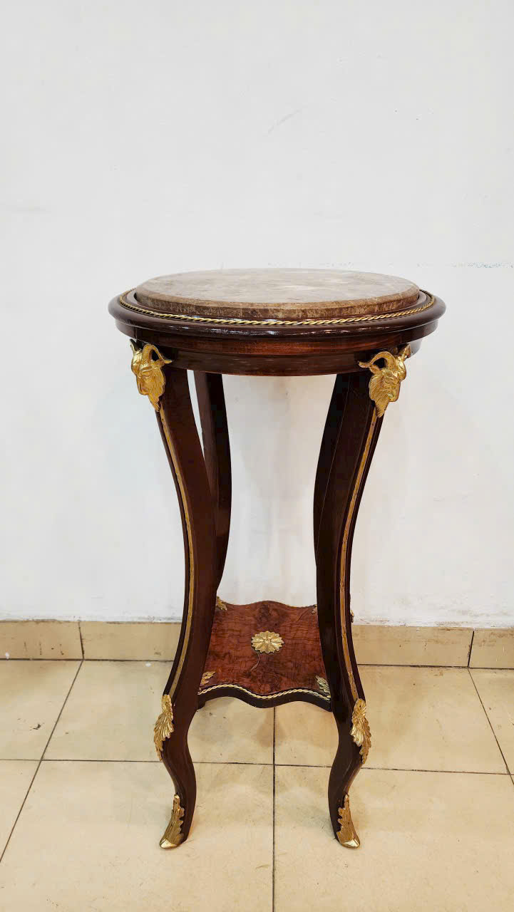 ĐÔN PHÁP CỔ – DÁNG QUÝ TỘC THANH LỊCH