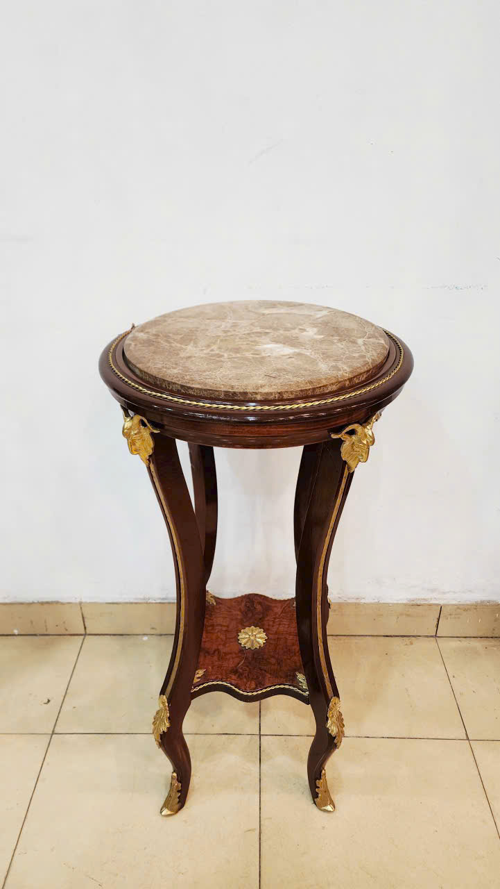 ĐÔN PHÁP CỔ – DÁNG QUÝ TỘC THANH LỊCH