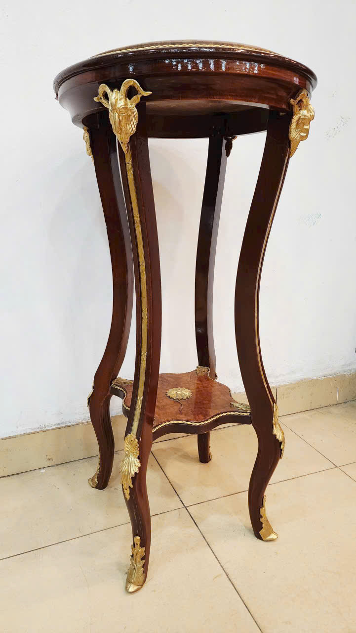 ĐÔN PHÁP CỔ – DÁNG QUÝ TỘC THANH LỊCH