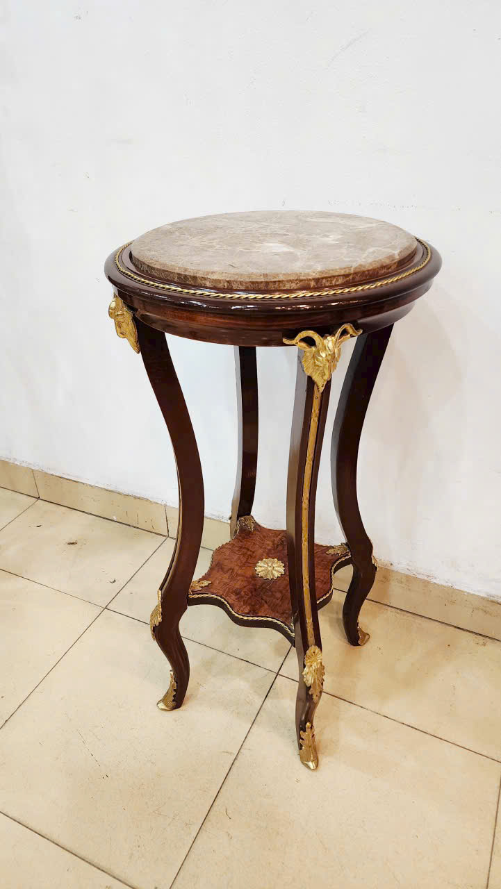 ĐÔN PHÁP CỔ – DÁNG QUÝ TỘC THANH LỊCH