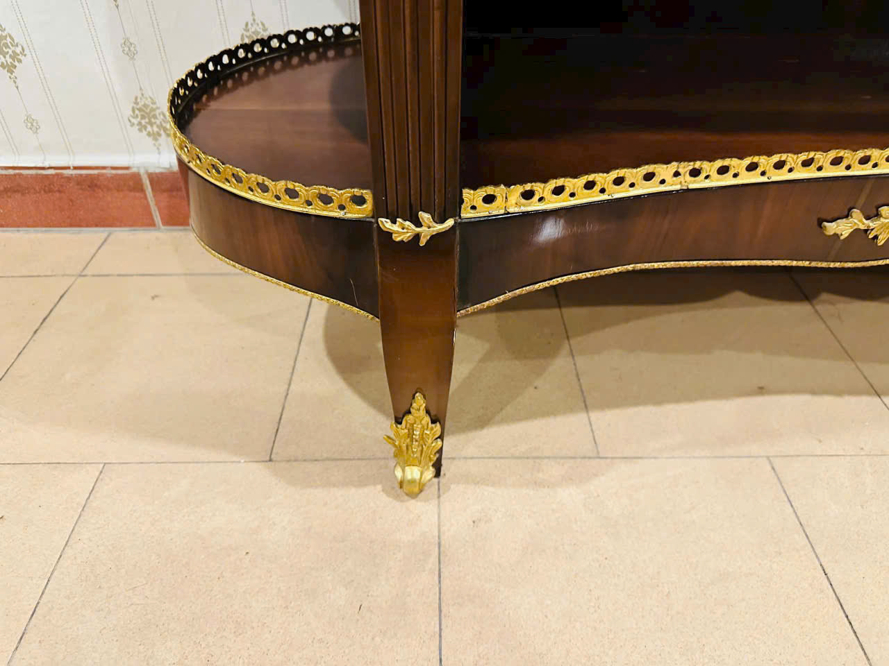 KỆ TIVI TÂN CỔ ĐIỂN