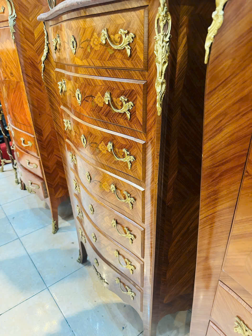 [K0014] Kệ Gỗ Veneer Pháp