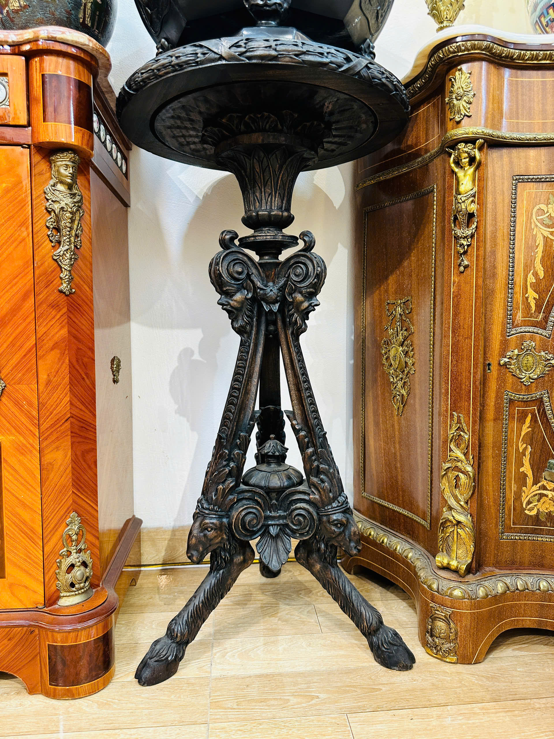 [PH0132] Cặp Đôn Gỗ Cổ Điển