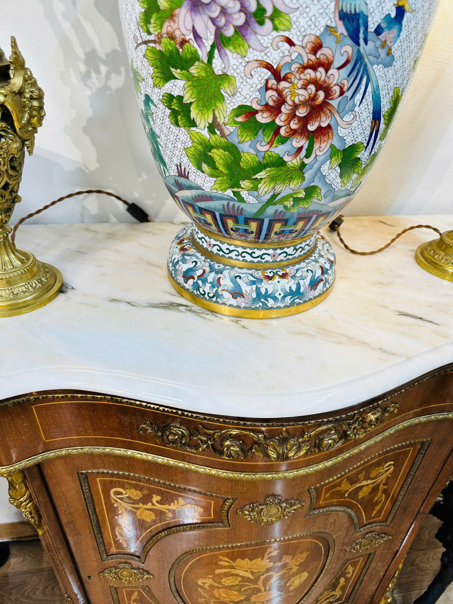 [PH0045] Kệ Gỗ Sồi Khảm Hoa Văn