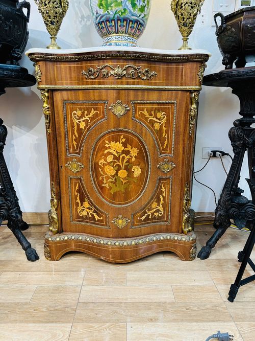 [PH0045] Kệ Gỗ Sồi Khảm Hoa Văn