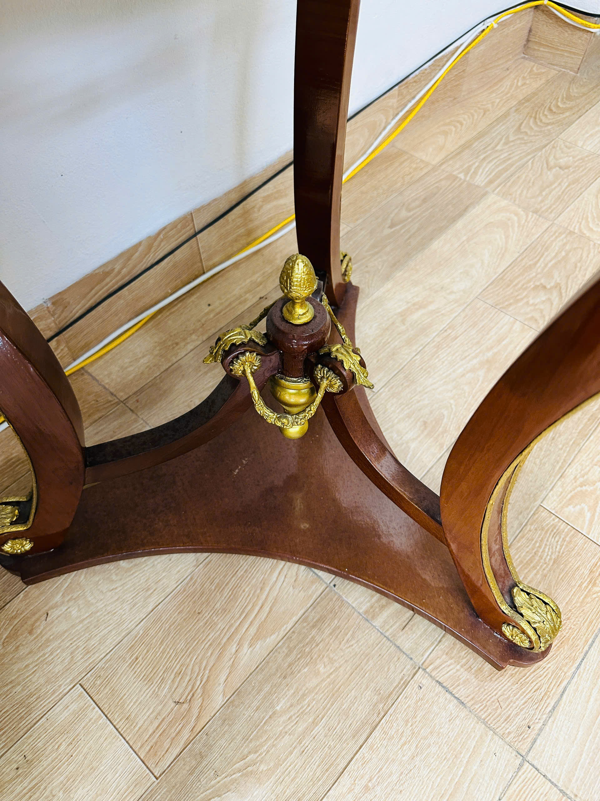 [PH0044]  Đôn Gỗ Chạm Đồng Pháp