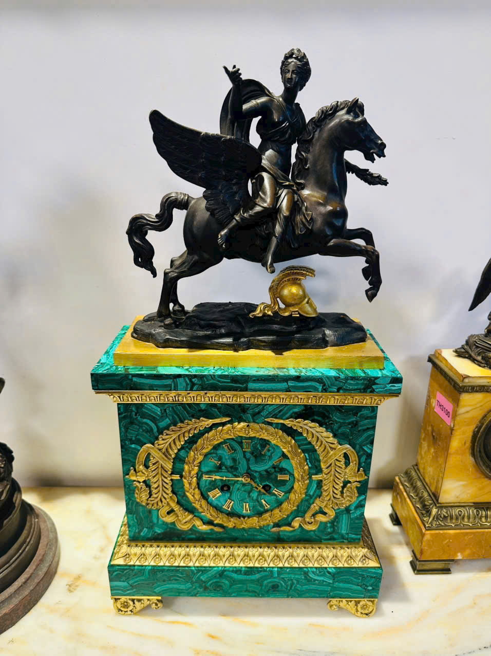 ĐỒNG HỒ TƯỢNG PEGASUS