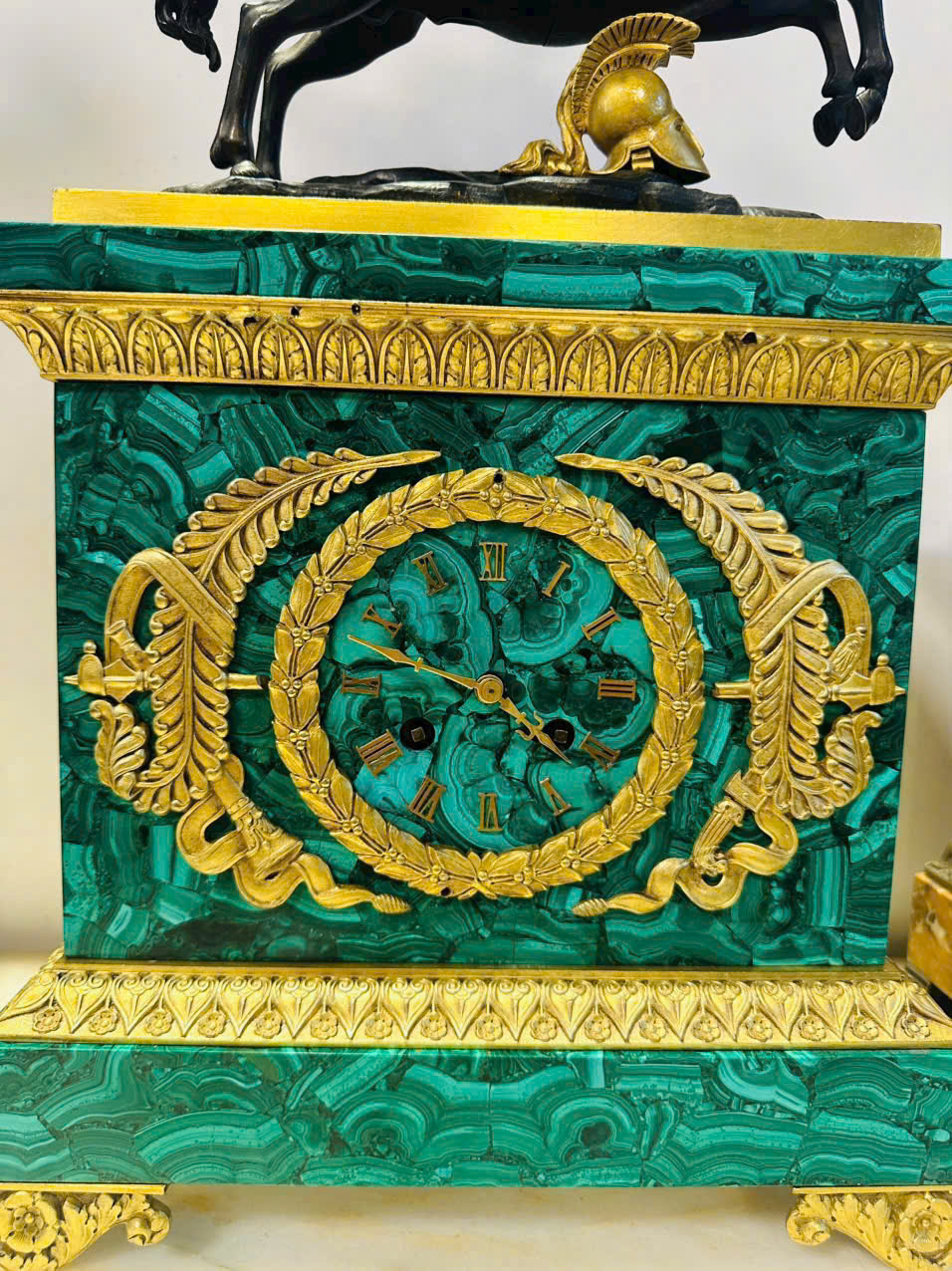 ĐỒNG HỒ TƯỢNG PEGASUS