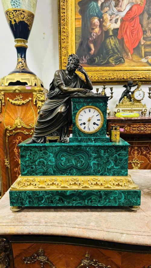 ĐỒNG HỒ TƯỢNG TRIẾT NHÂN