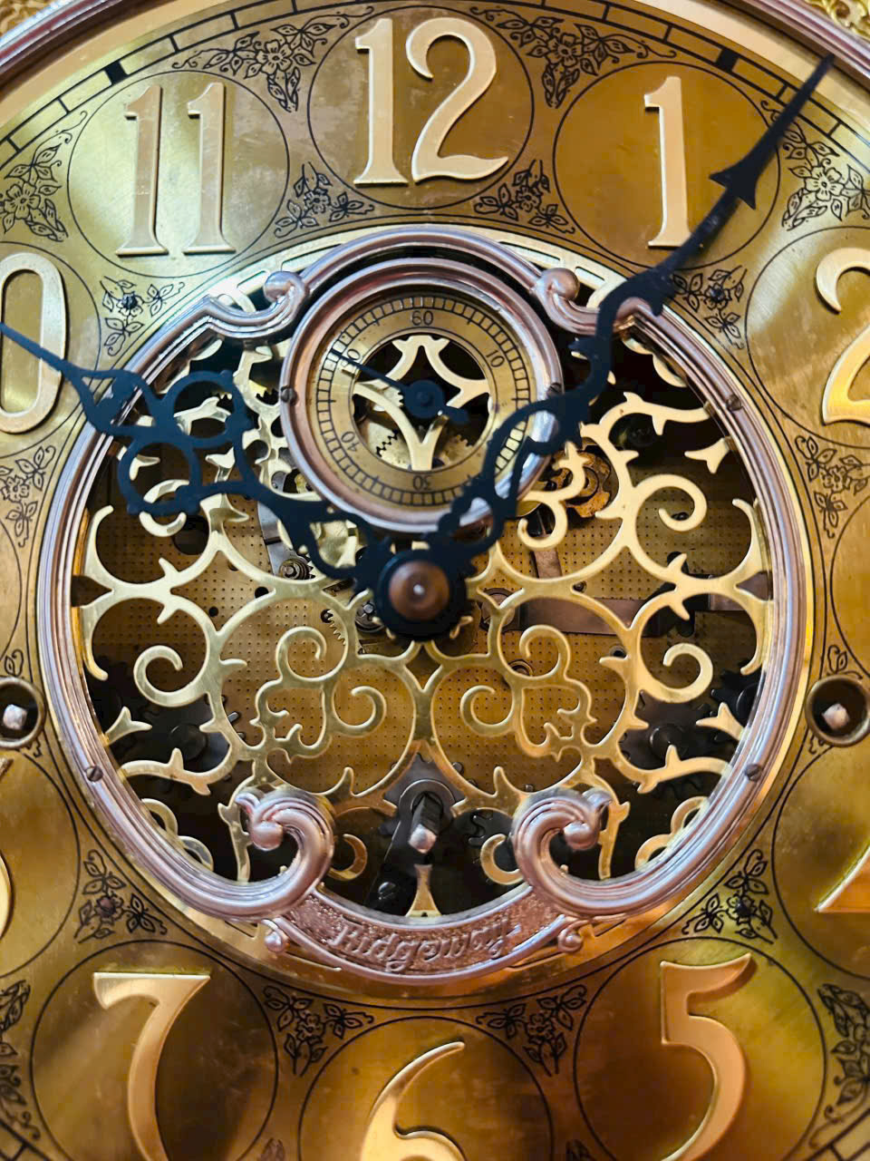 TỦ CÂY MỸ RIDGEWAY – PHIÊN BẢN HIẾM KHÔNG DỄ KIẾM