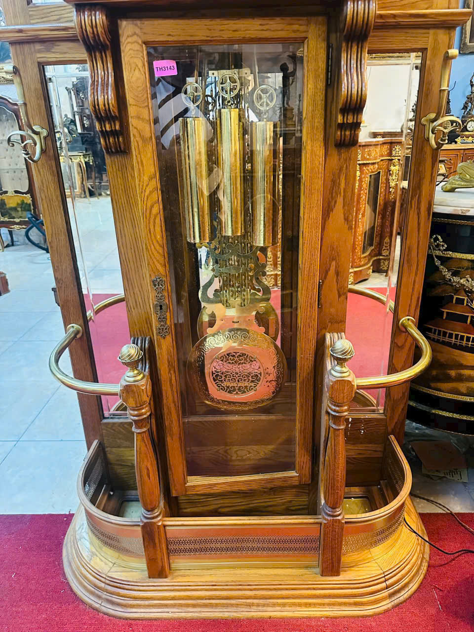 TỦ CÂY MỸ RIDGEWAY – PHIÊN BẢN HIẾM KHÔNG DỄ KIẾM