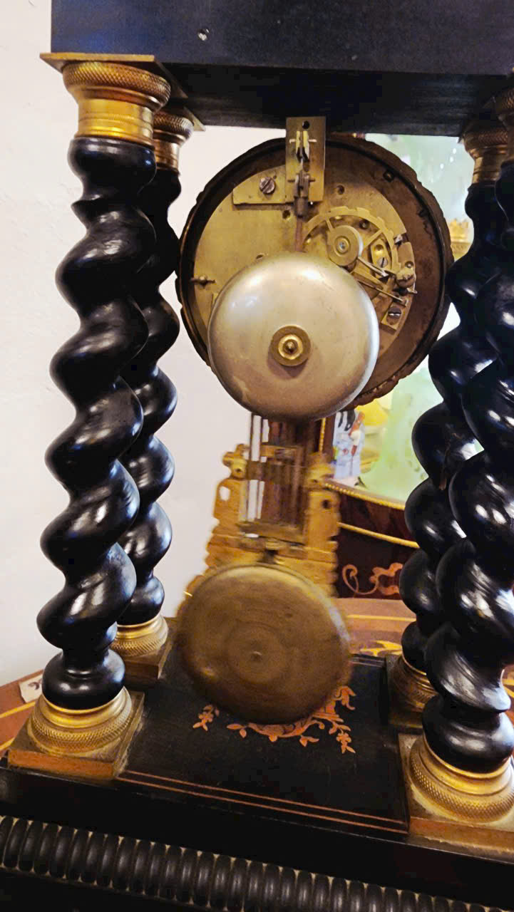 ĐỒNG HỒ KHẢI HOÀN MÔN TK19 – BIỂU TƯỢNG CHIẾN THẮNG