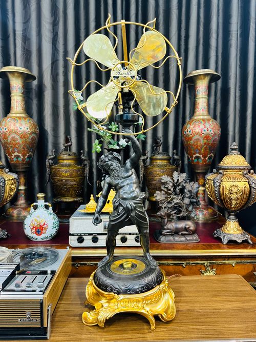 [A0011] Quạt Tượng Marelli Cẩm Tay