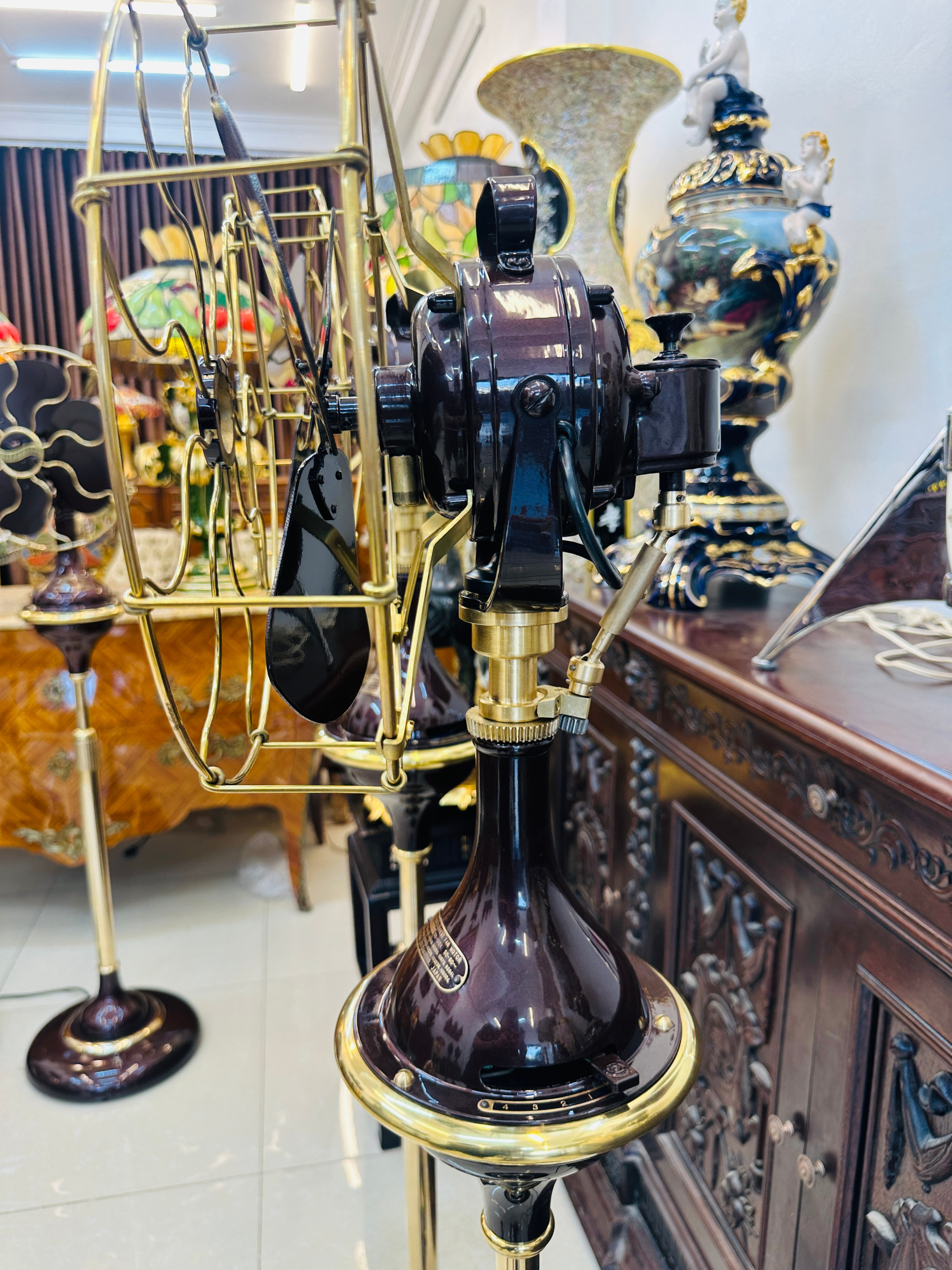 [A0002] Quạt Cây Hitachi Quay 360