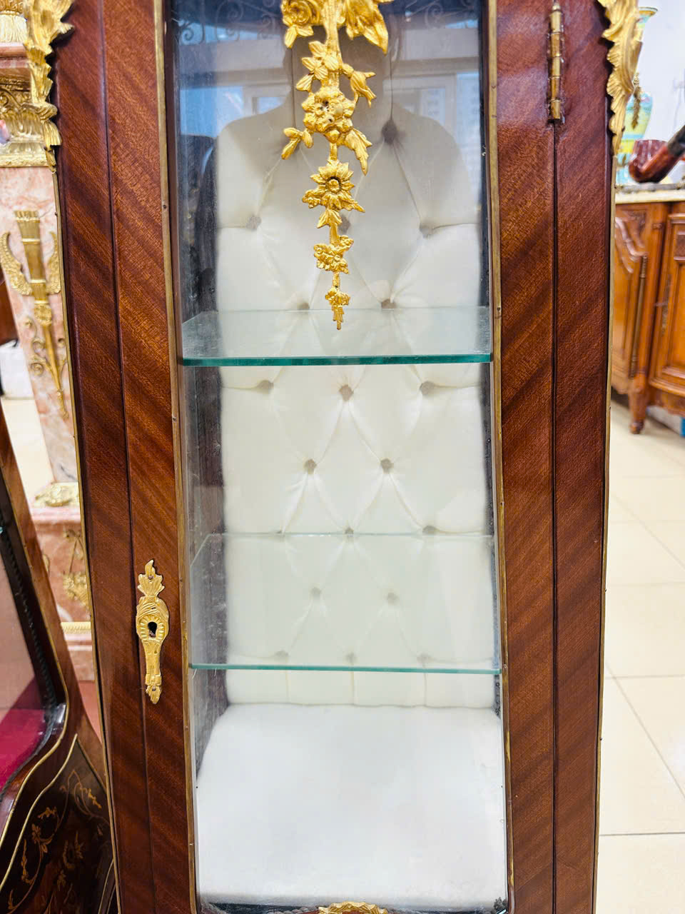 Đôn Tủ Trưng Bày Cổ Điển Quý Tộc [TH3088]