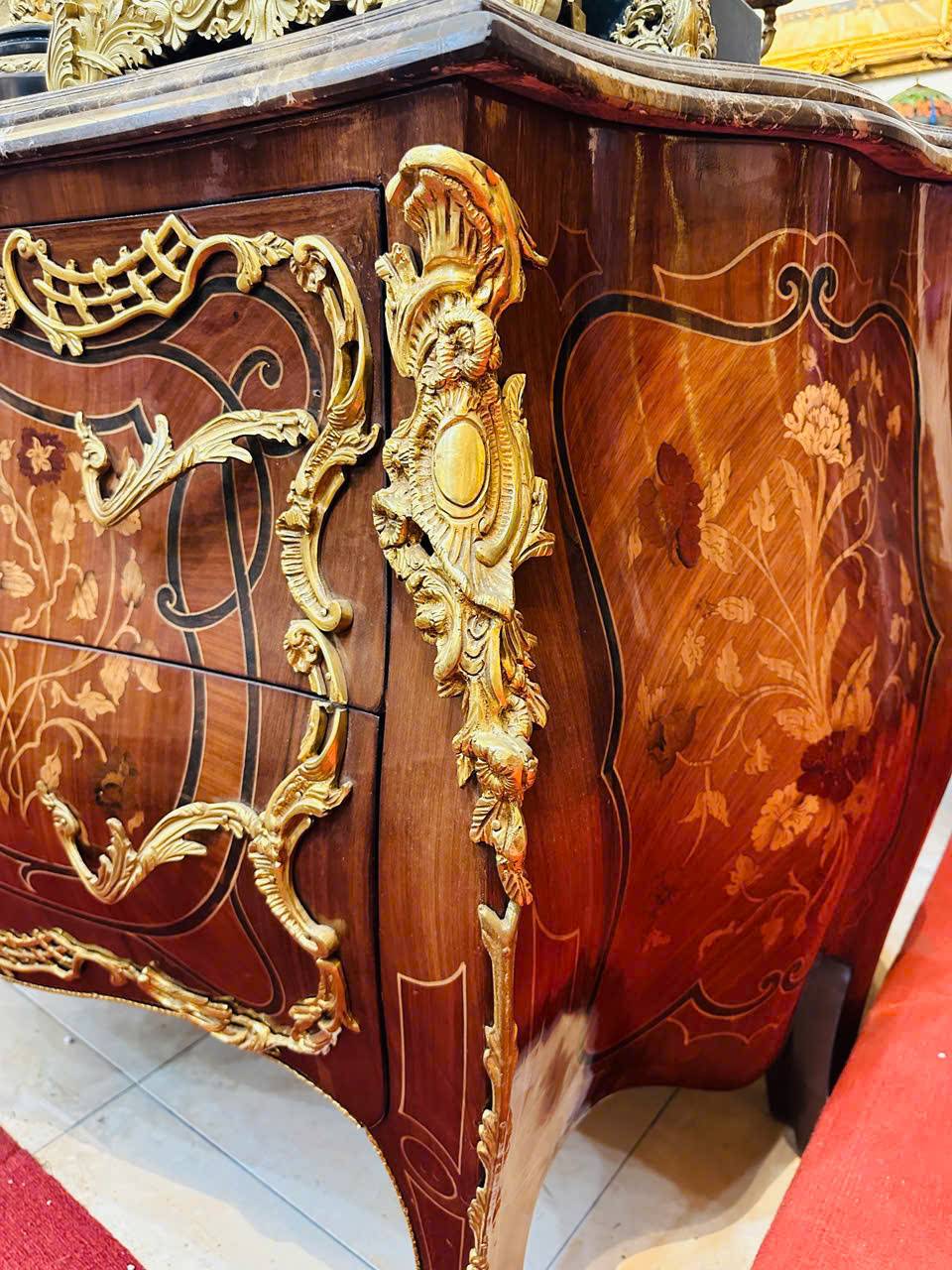 KỆ GỖ SỒI CHÂU ÂU CỔ ĐIỂN [TH2585]