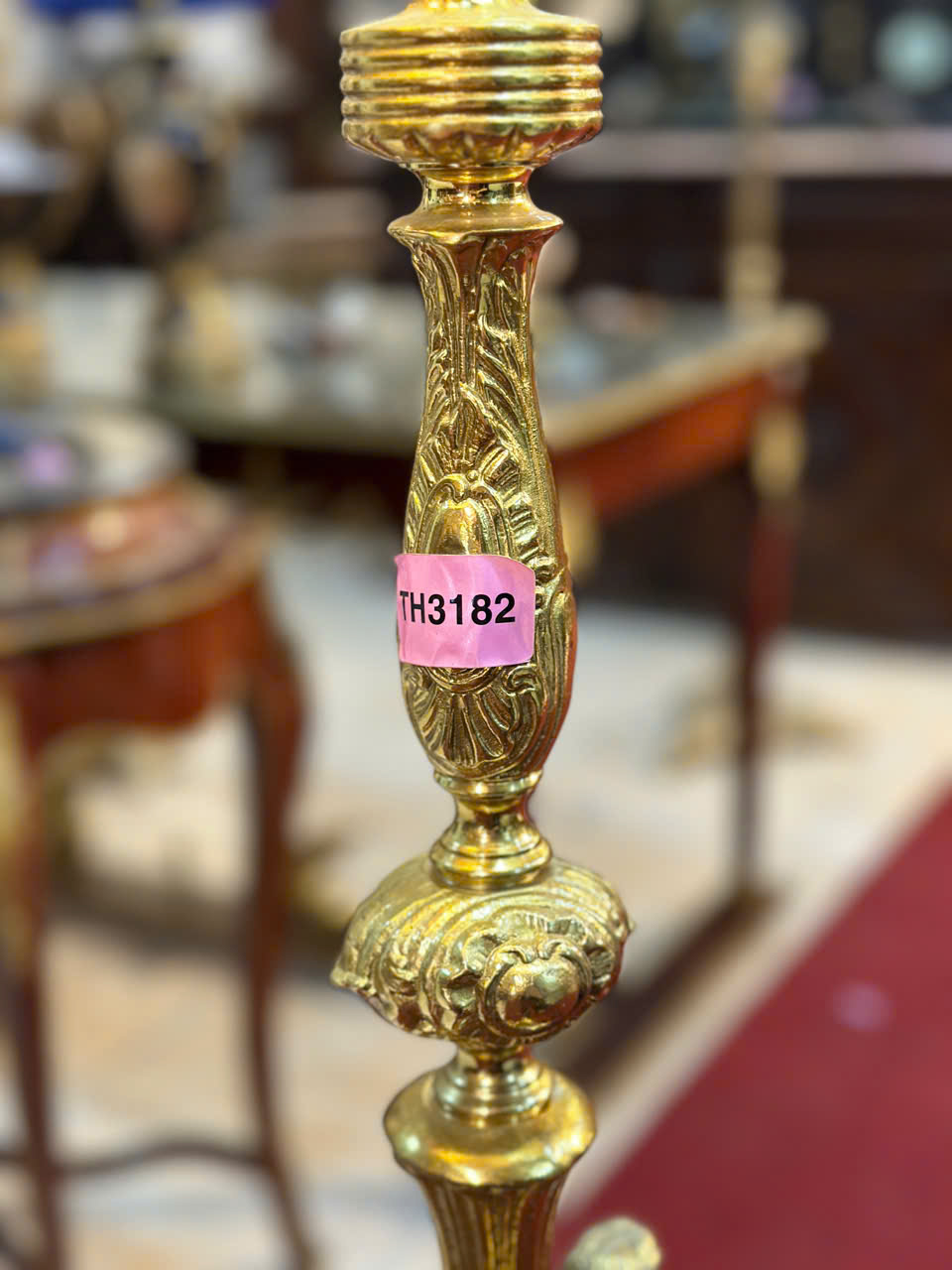 Đèn Tiffany Cổ Điển Sang Trọng