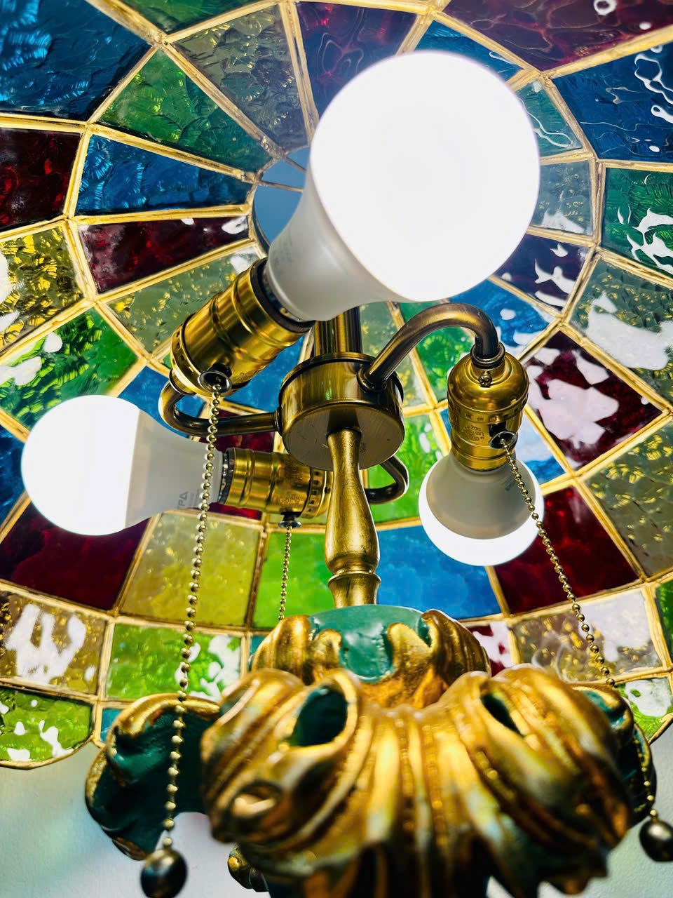 Đèn Bàn Họa Tiết Phong Cảnh Cổ