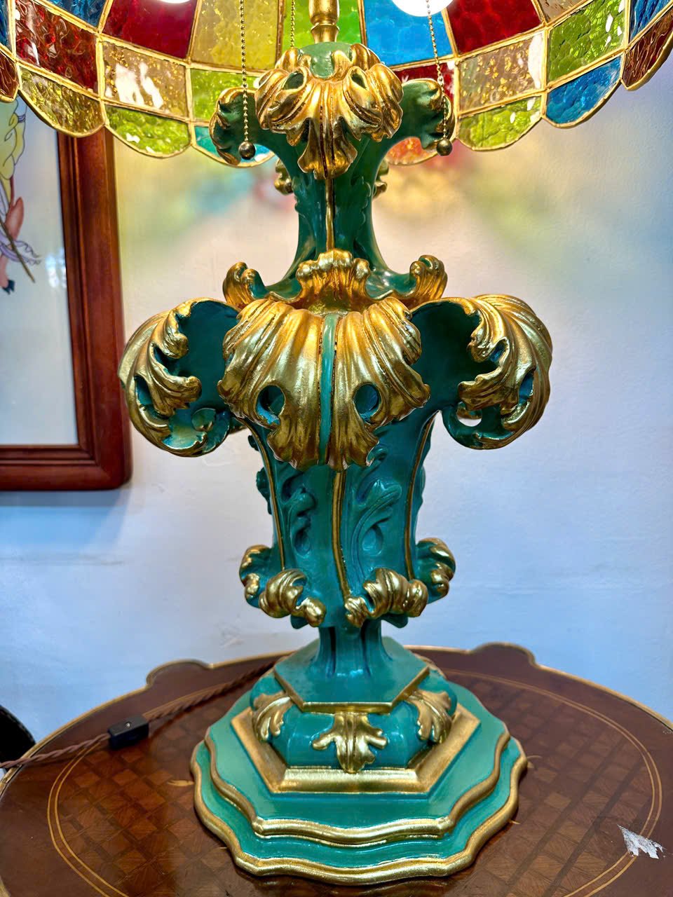 Đèn Bàn Họa Tiết Phong Cảnh Cổ