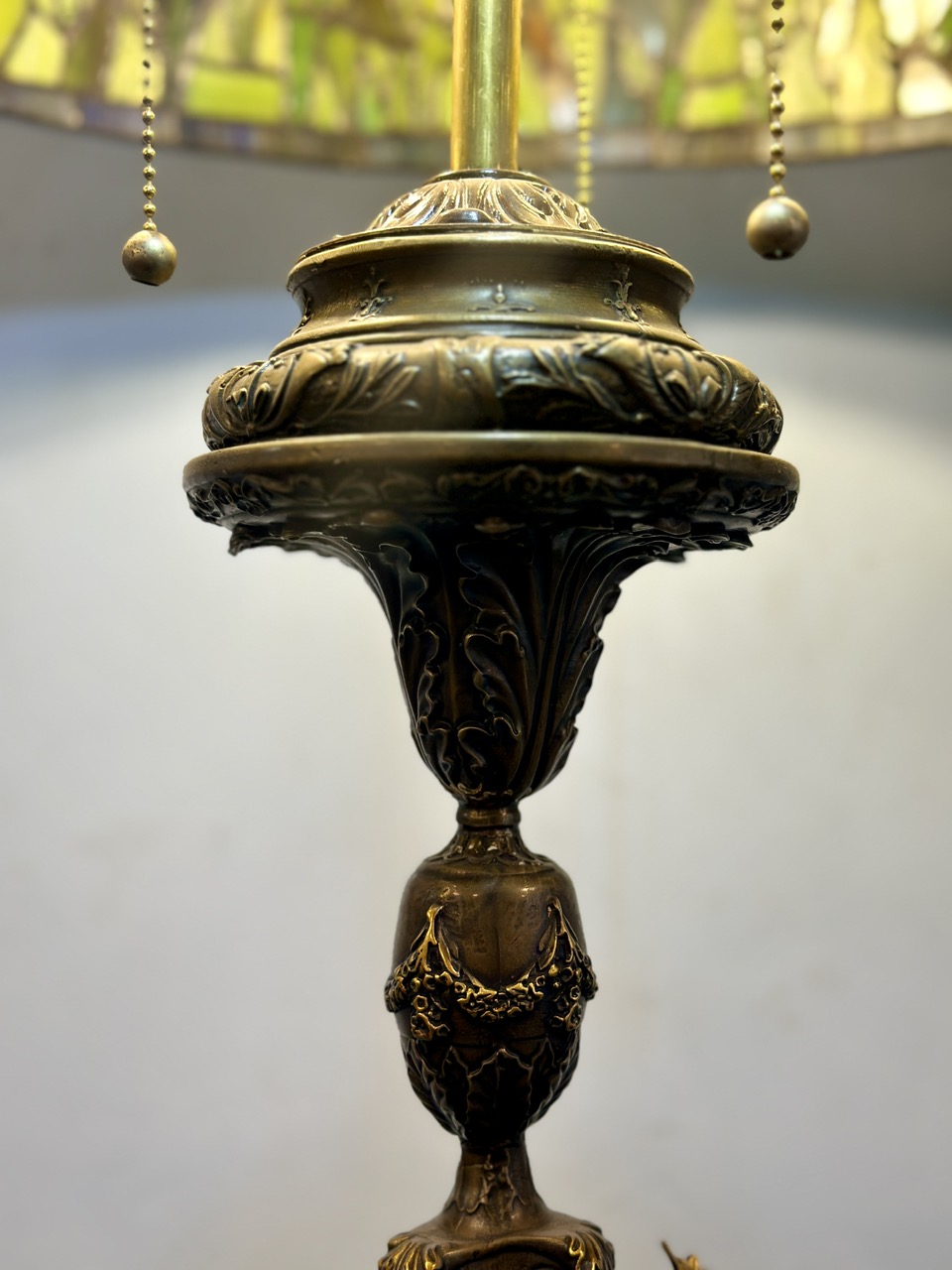 Đèn Tiffany Cổ Điển Thượng Lưu