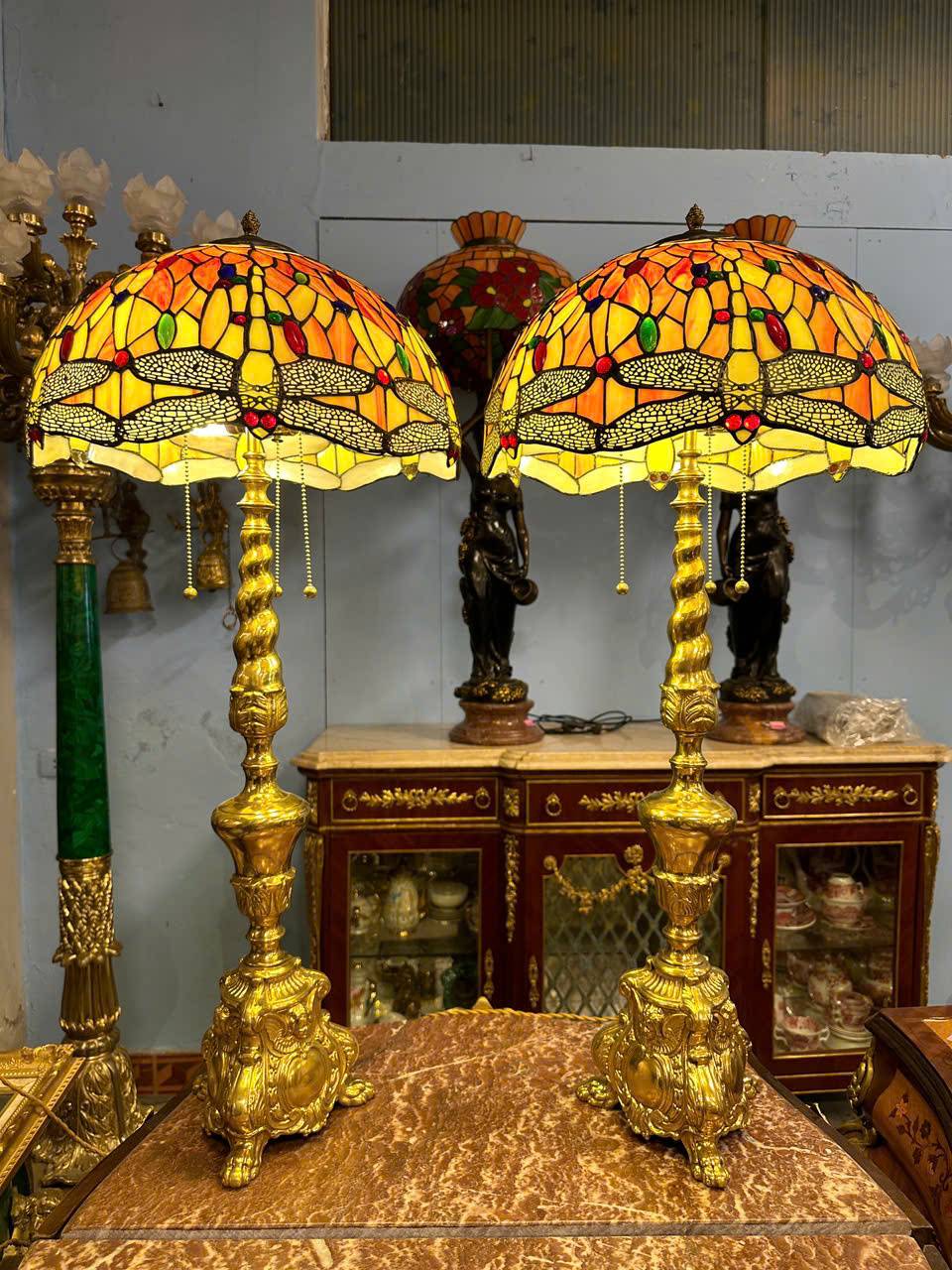 Đèn Tiffany cổ điển châu Âu